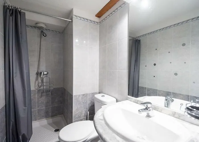 Aoustin דירה ניס