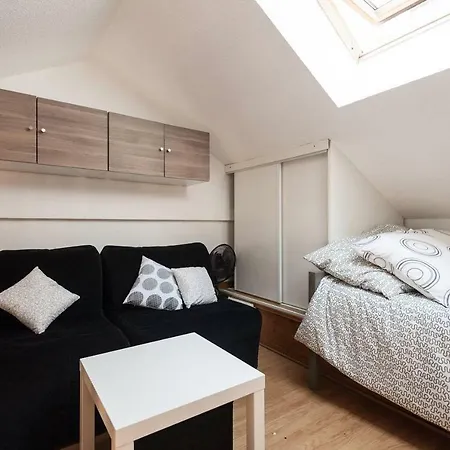 Aoustin Apartment *